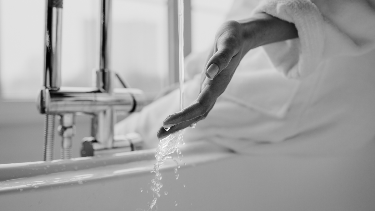 Hard Water and Your Skin: Why Your Face Feels Tight After Washing?
